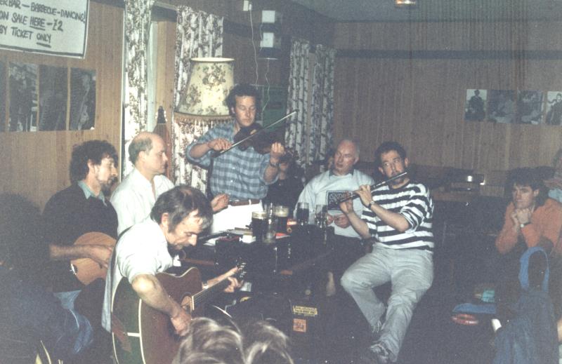 Image of musicians at Stow Folk Club - 1990s